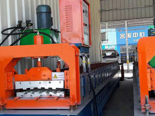 江苏卷帘门成型机