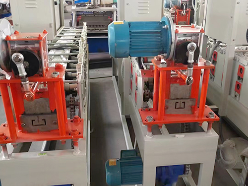 江苏新型广告扣板机